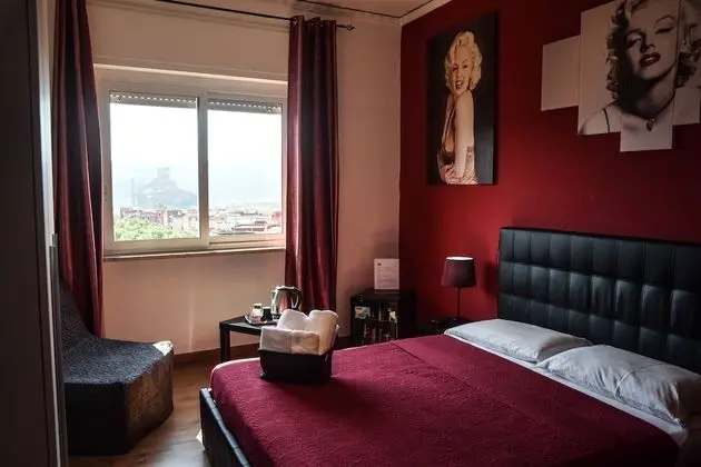 Tek Büyük veya İki Ayrı Yataklı Oda