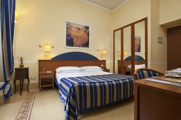 Dört Kişilik Oda