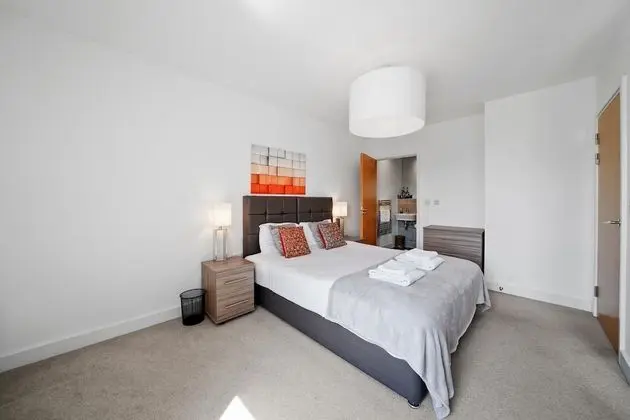 Kennet House Serviced Apartments - Apt B