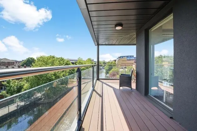 Kennet House Serviced Apartments - Apt B