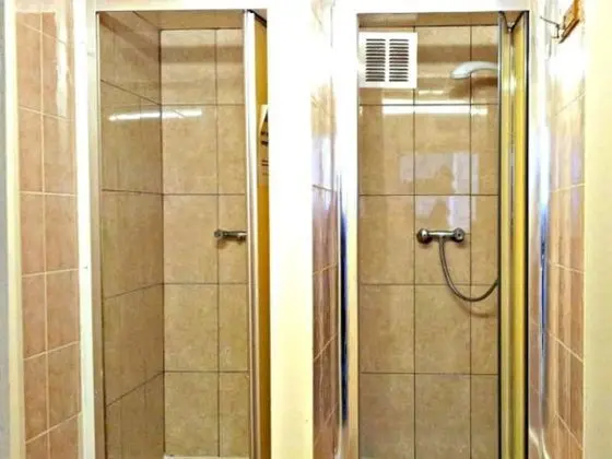 Basic Ortak Ranzalı Oda, Ortak Banyo (8 Bed Female Dorm)