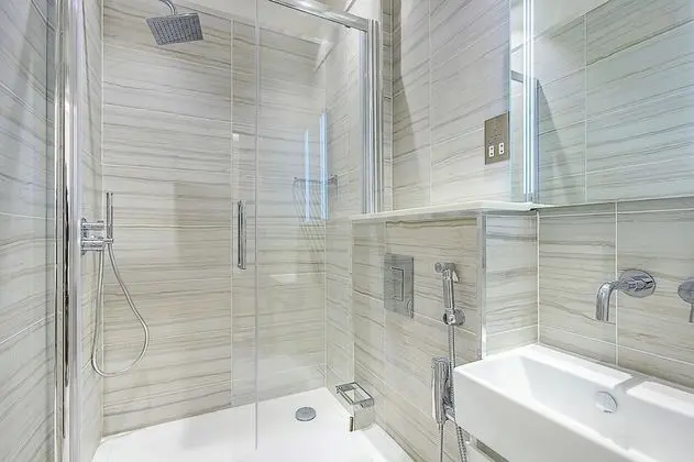 Apart Daire (Number 6)