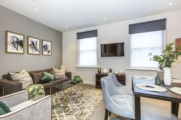 Apart Daire (Number 7)