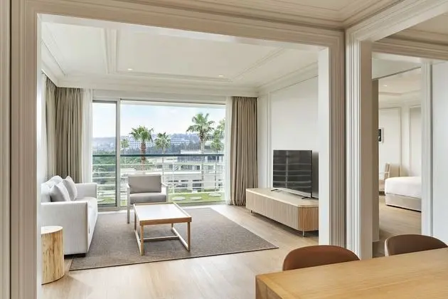 Luxury Suite Garden View Twin