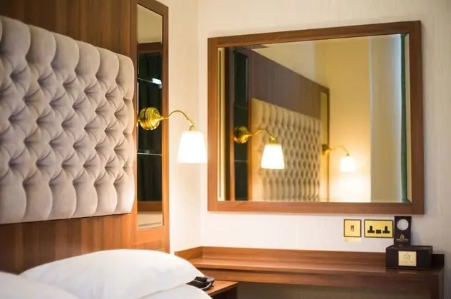 Luxury Tek Büyük veya İki Ayrı Yataklı Oda