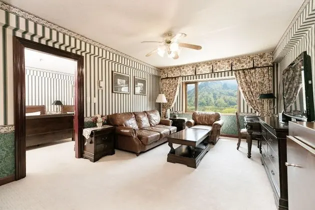 Süit (Randomly assigned Room)