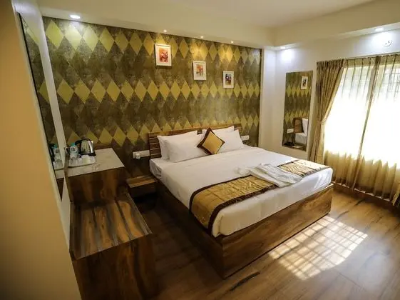 Deluxe Tek Büyük Yataklı Oda, 1 Çift Kişilik Yatak, Şehir Manzaralı