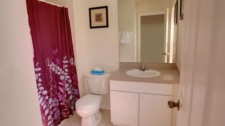 Comfort 4 Bedroom Townhome with Pool