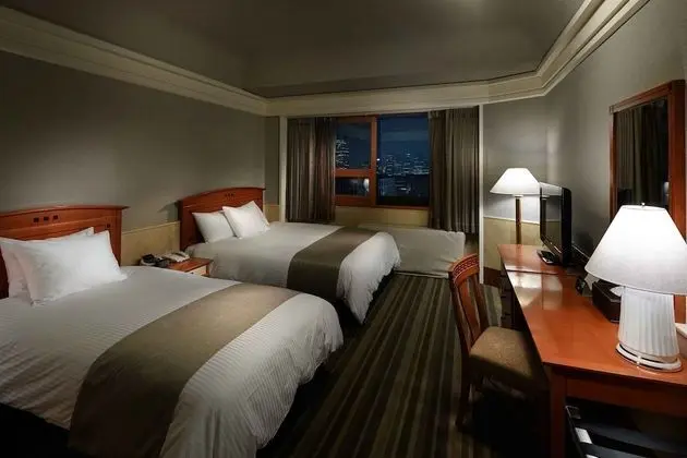 Standard Family Twin Room, Bathtub