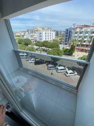 Standart Oda, Deniz ve Şehir Manzaralı, Balkonlu