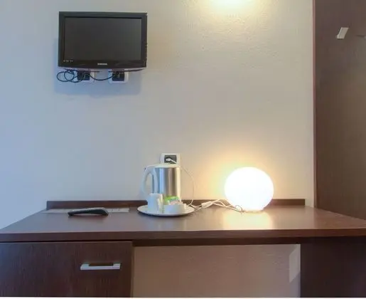 Comfort Tek Büyük Yataklı Oda