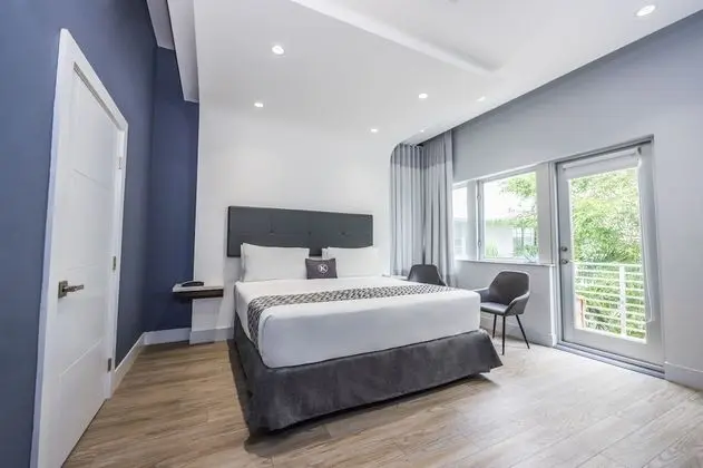 Premier Oda, 1 En Büyük (King) Boy Yatak, Balkon, Bahçe Manzaralı