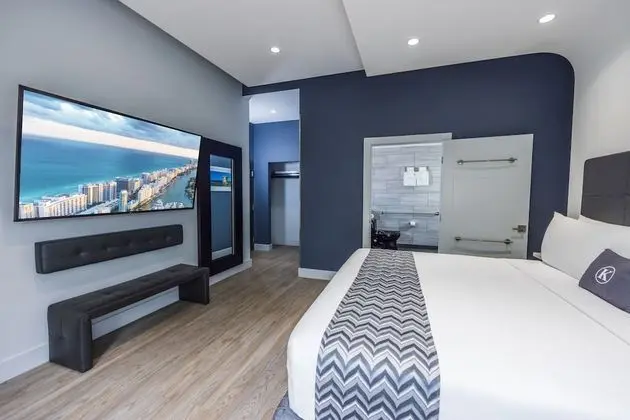 Premier Oda, 1 En Büyük (King) Boy Yatak, Balkon, Bahçe Manzaralı