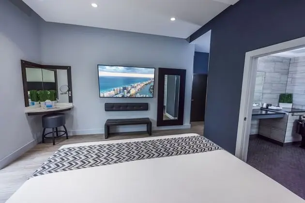 Premier Oda, 1 En Büyük (King) Boy Yatak, Balkon, Bahçe Manzaralı