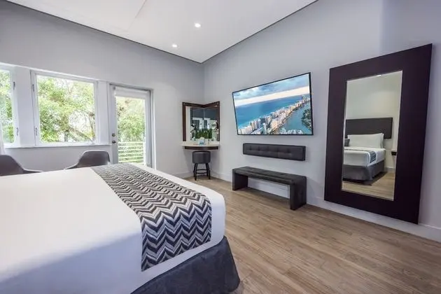Premier Oda, 1 En Büyük (King) Boy Yatak, Balkon, Bahçe Manzaralı