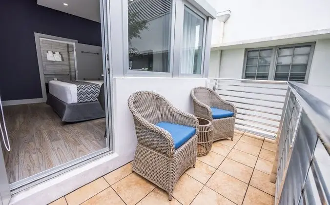 Premier Oda, 1 En Büyük (King) Boy Yatak, Balkon, Bahçe Manzaralı