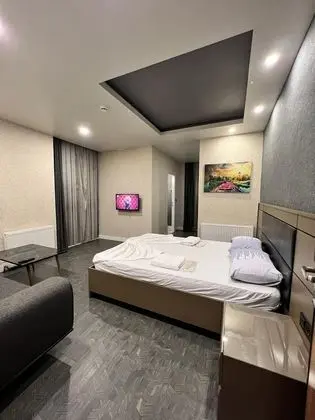 Luxury Suite