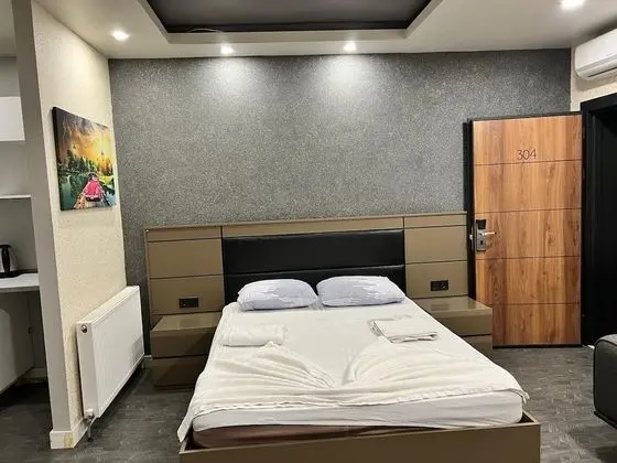 Luxury Suite