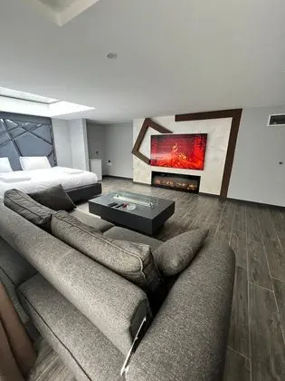 Superior Studio