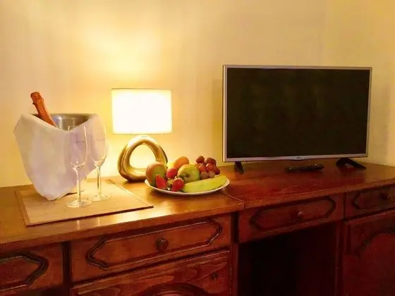 Tek Büyük Yataklı Oda, Balkon (with Air Conditioning)