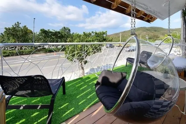 Dört Kişilik Oda, Balkon