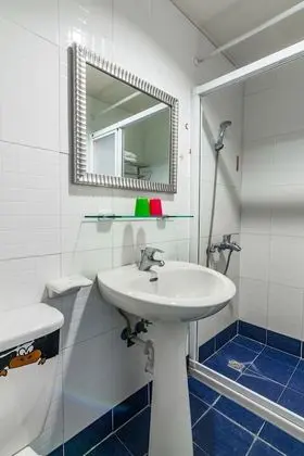 Tek Büyük Yataklı Oda, Balkon, Dağ Manzaralı