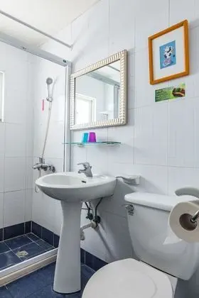 Tek Büyük Yataklı Oda, Balkon, Dağ Manzaralı