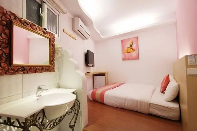 Comfort Tek Büyük Yataklı Oda