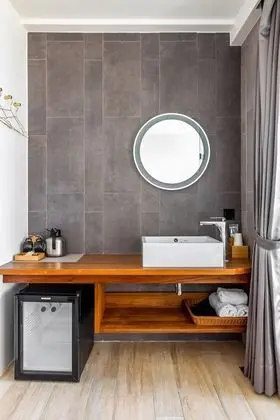 Deluxe Tek Büyük Yataklı Oda, Deniz Manzaralı