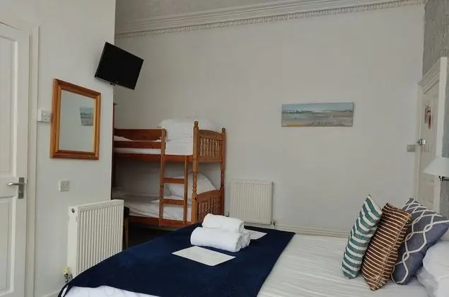 Family Oda, Banyolu/Duşlu (2 adults 2 children)