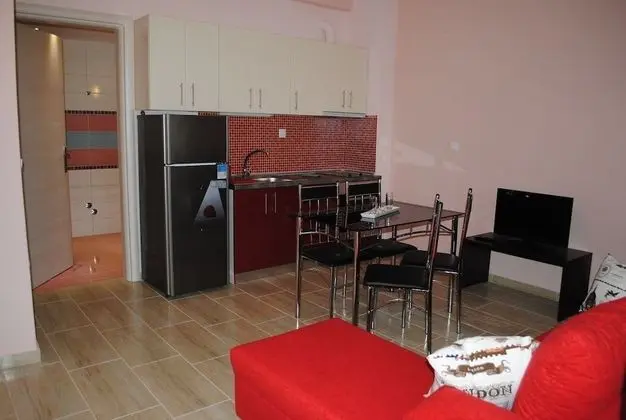 Apart Daire, Bahçe Manzaralı