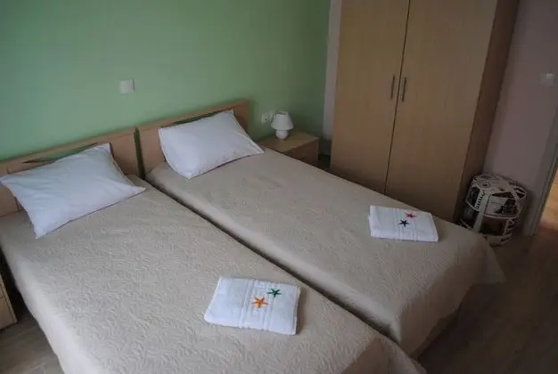 Apart Daire, Bahçe Manzaralı