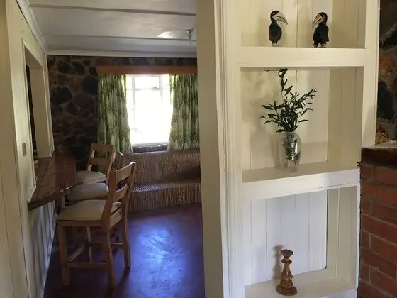 Kır Evi, Bahçe Manzaralı