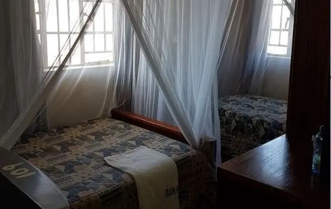 Tek Büyük veya İki Ayrı Yataklı Oda