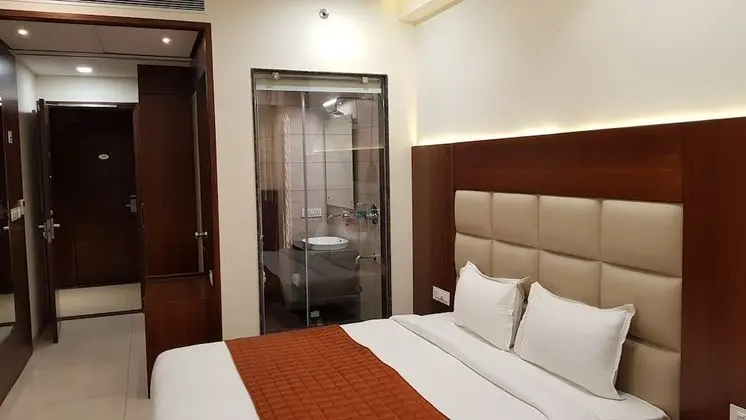 Premium Oda, 1 En Büyük (King) Boy Yatak, Park Manzaralı