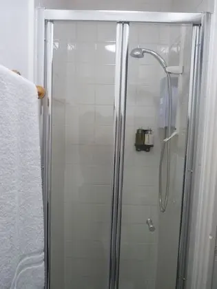 Tek Kişilik Oda, Banyolu/Duşlu