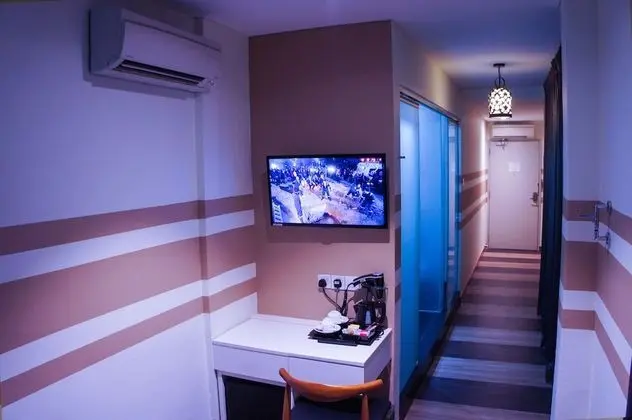 Deluxe Tek Büyük Yataklı Oda