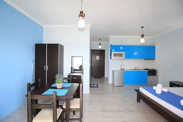 Dört Kişilik Oda, Deniz Manzaralı