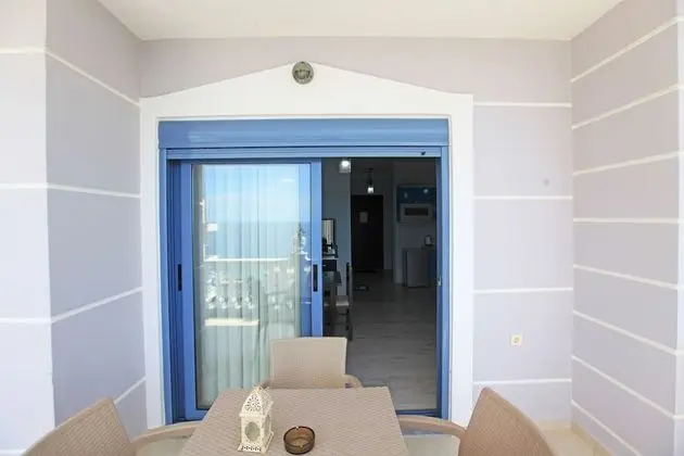 Dört Kişilik Oda, Deniz Manzaralı