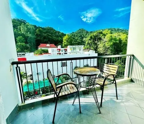 Deluxe Tek Büyük Yataklı Oda, Dağ Manzaralı