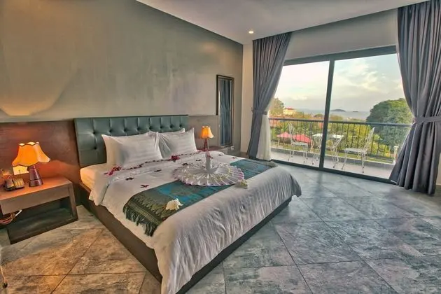 Deluxe Tek Büyük Yataklı Oda, Deniz Manzaralı