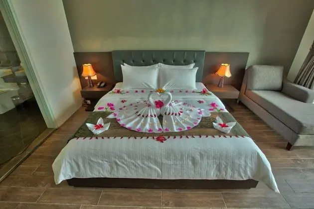 Deluxe Tek Büyük Yataklı Oda, Deniz Manzaralı
