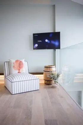 Kept Horizon Suite