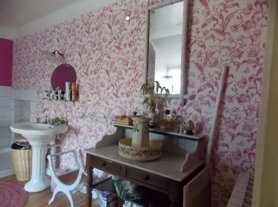 Tek Büyük Yataklı Oda, Ortak Banyo
