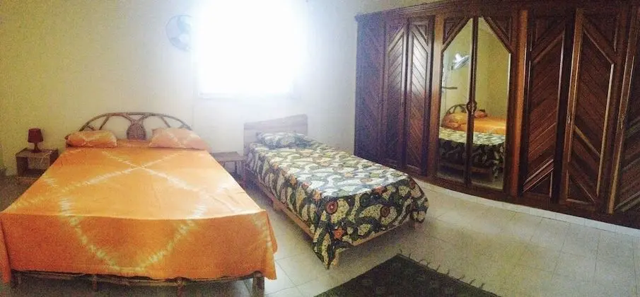 Economy Üç Kişilik Oda, Ortak Banyo