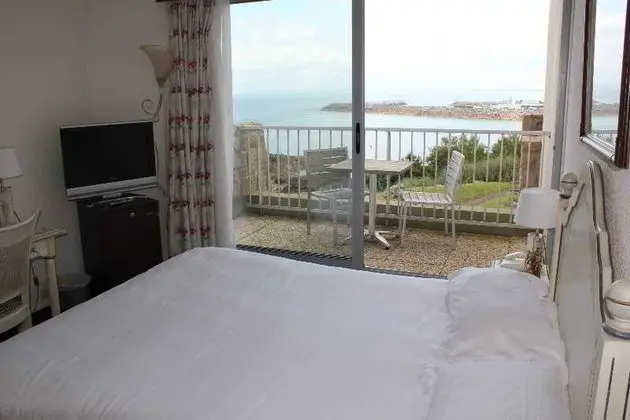 1 Çift Kişilik Veya 2 Tek Kişilik Yatak Comfort Sea View