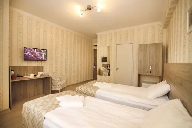 Comfort Tek Büyük veya İki Ayrı Yataklı Oda
