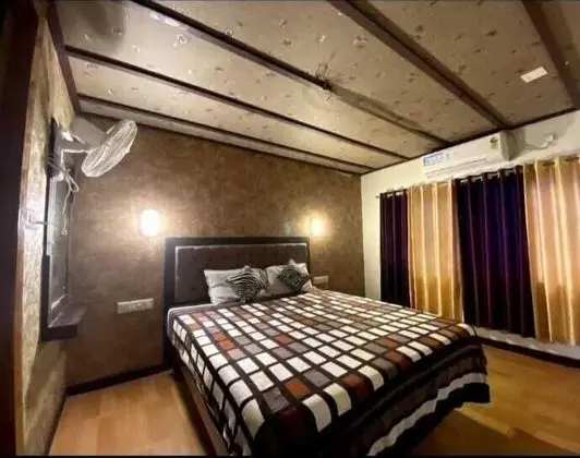 Deluxe Tek Büyük Yataklı Oda, Göl Manzaralı