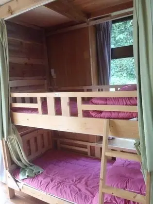 Ortak Ranzalı Oda, Karma Ranzalı Oda (Bunk Bed)