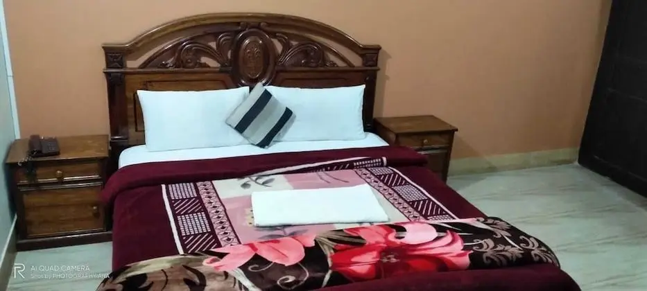 Standard Tek Büyük Yataklı Oda